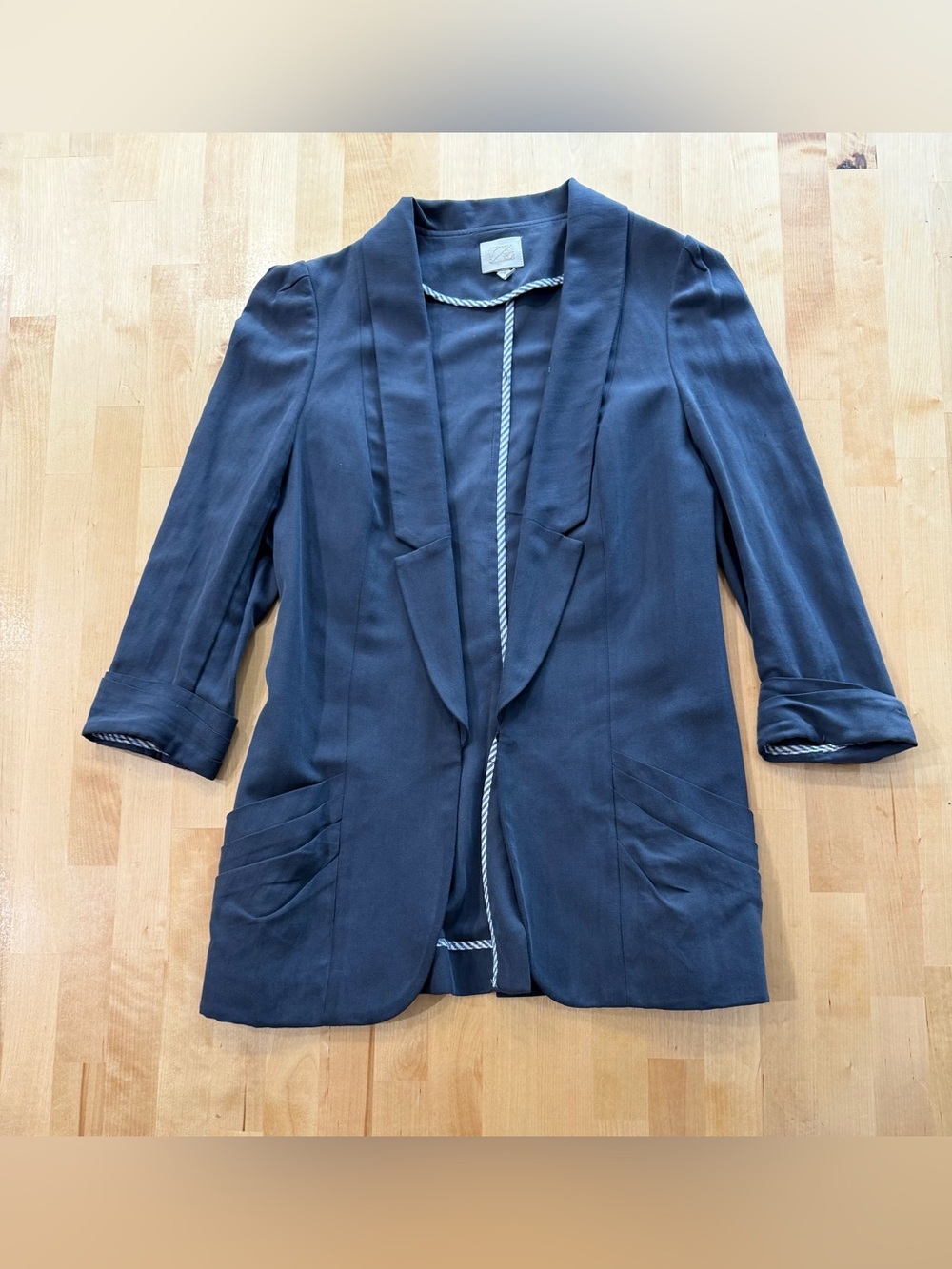 Coquille Anthropologie Silk Blend Gray Open Blazer